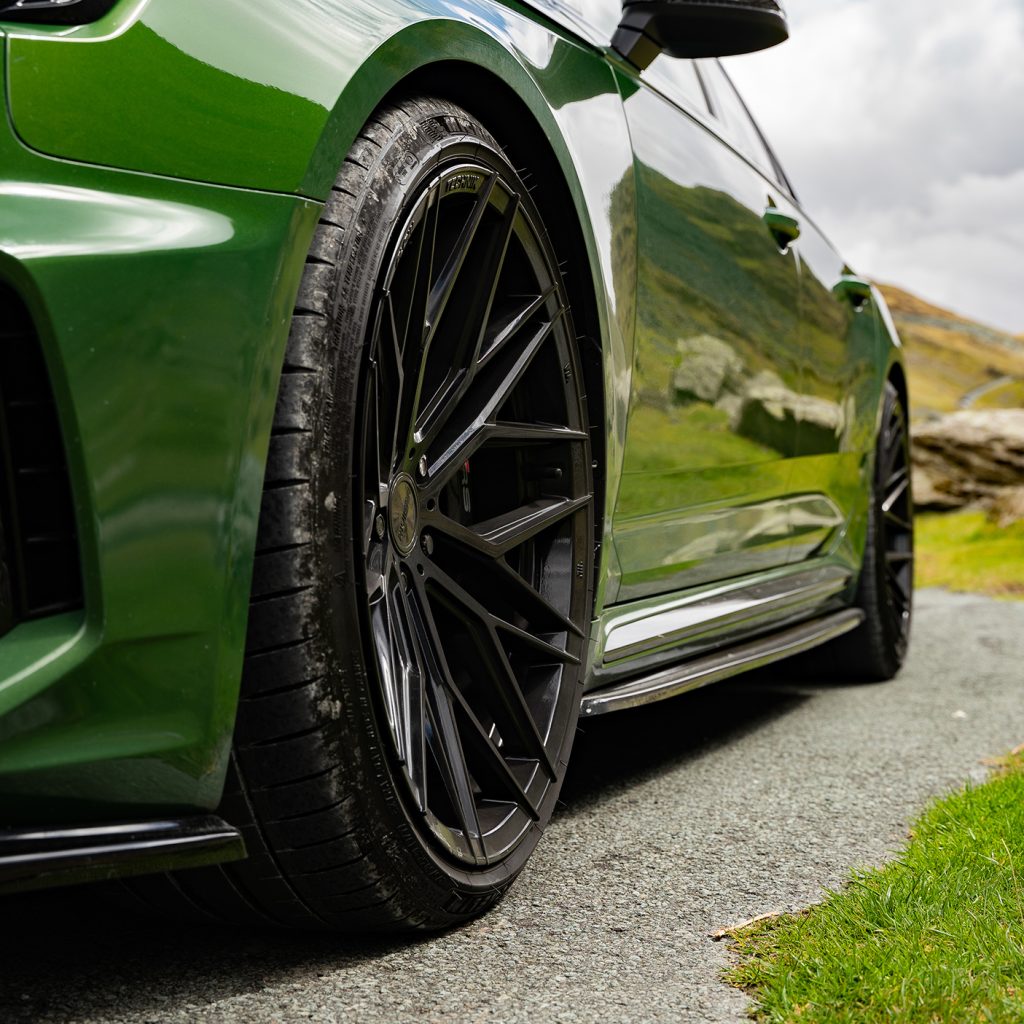 Audi RS4 B9 Riviera RF101 Deep Concave