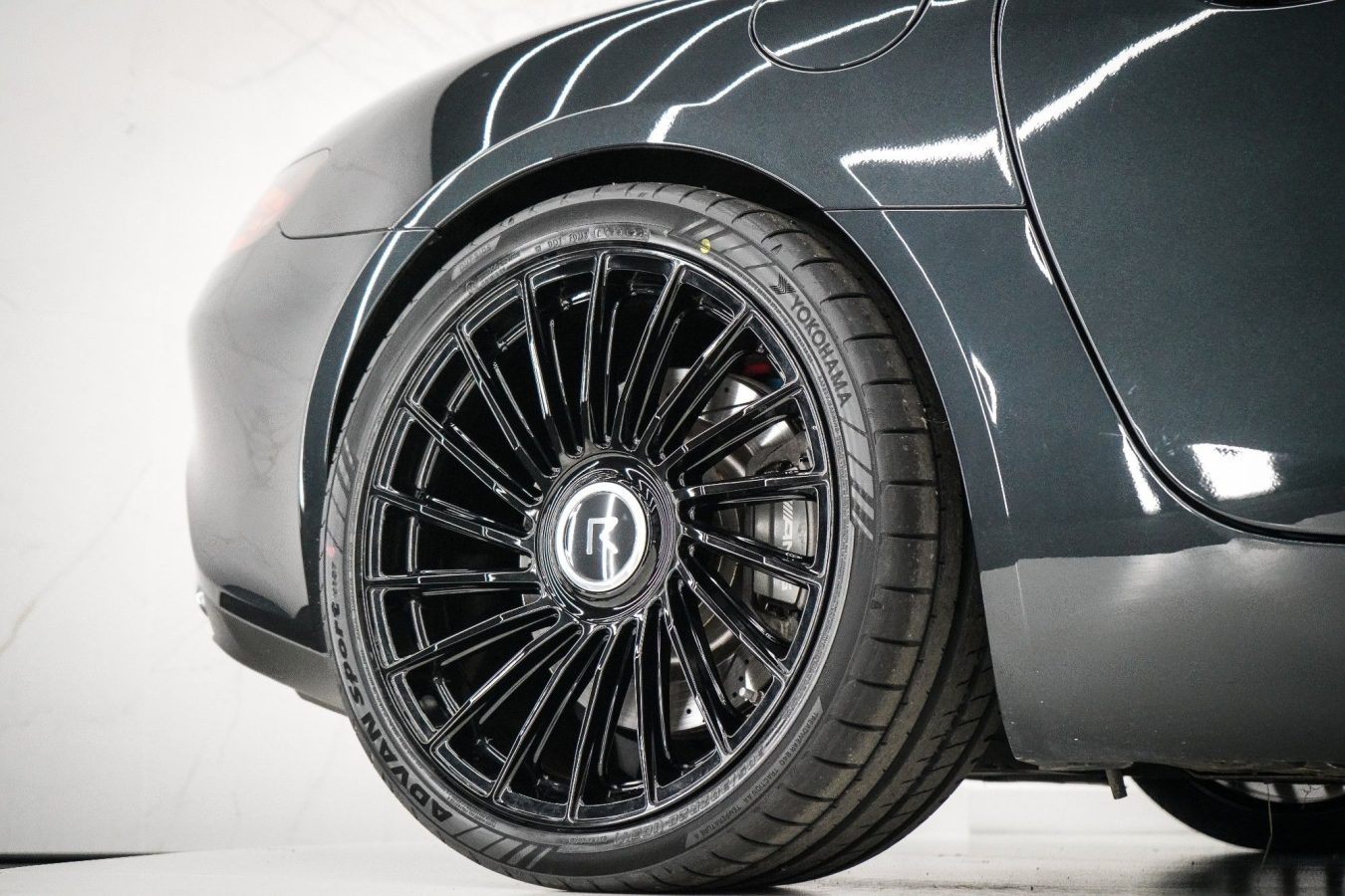 Mercedes-Benz AMG GT Premium Riviera RF8 Gloss Black