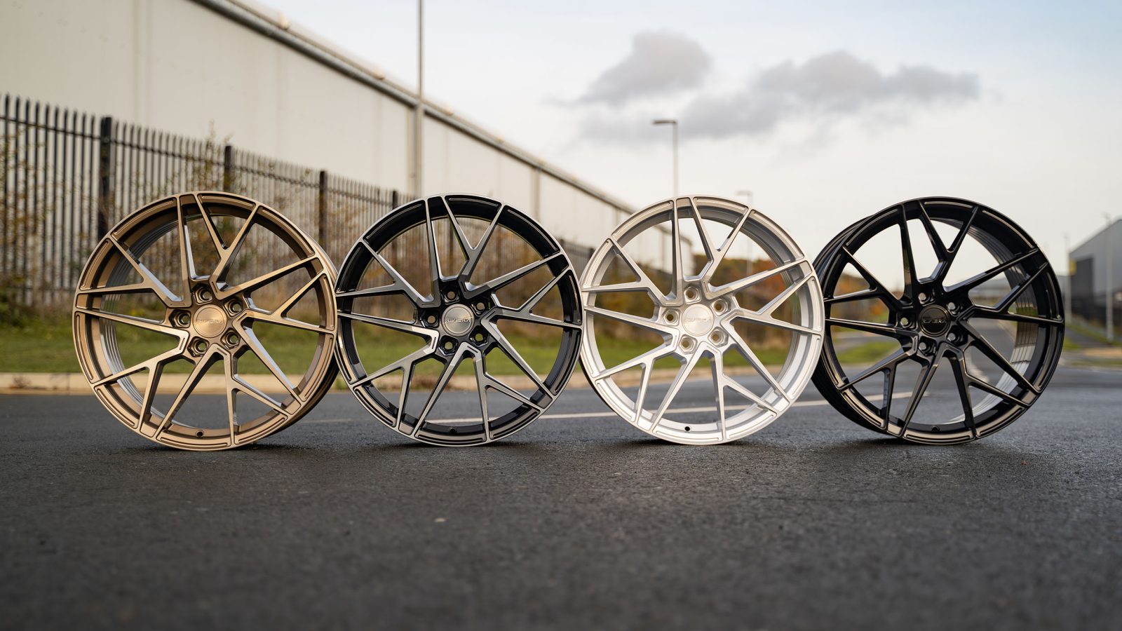 Riviera RF106 19x8_5 Flow Formed Alloy Wheel