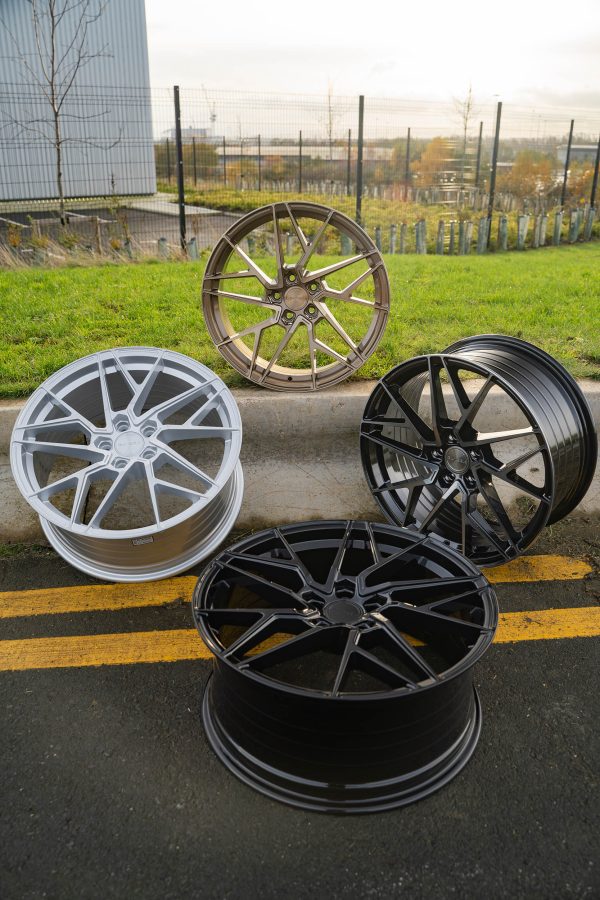 Riviera RF106 19x8_5 Flow Formed Alloy Wheel