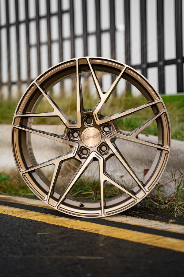 Riviera RF106 19x8_5 Flow Formed Alloy Wheel