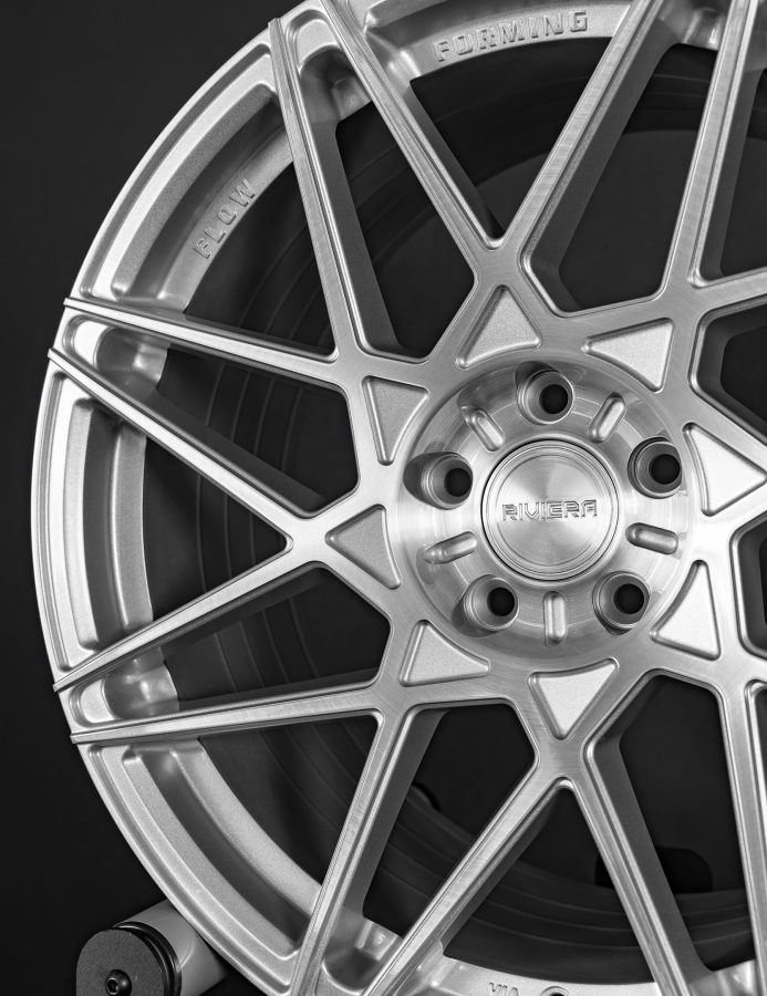 Riviera RF2 Grey Booth Lifestyle