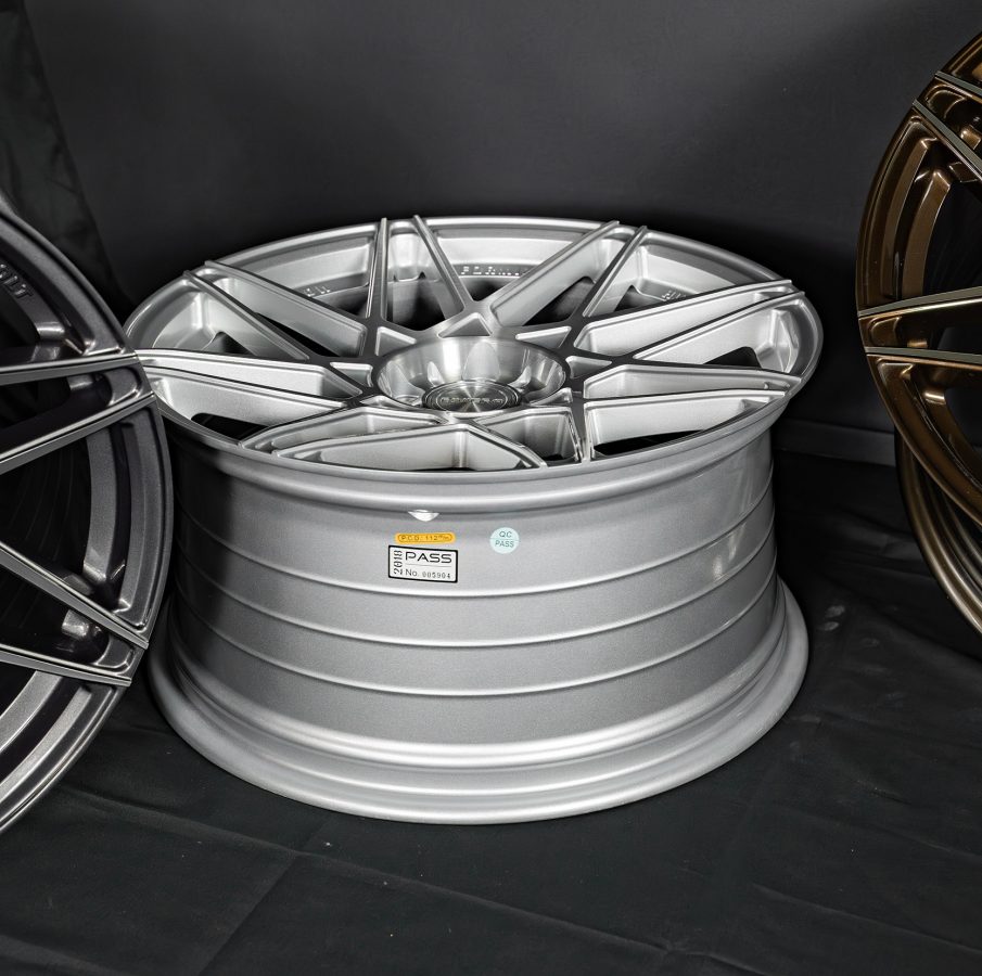 Riviera RF2 Grey Booth Lifestyle