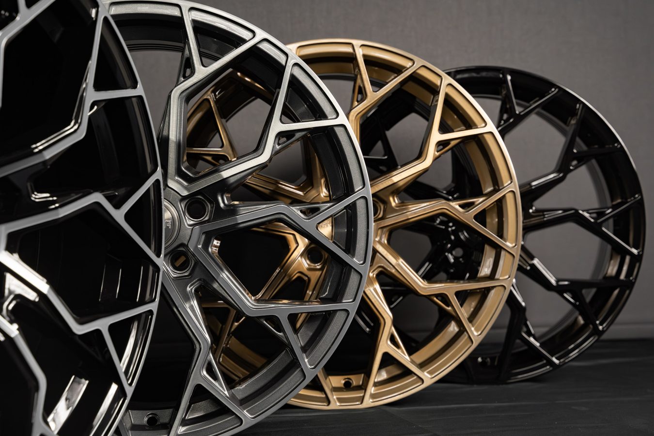 Riviera RF5 19x8_5 All Finishes