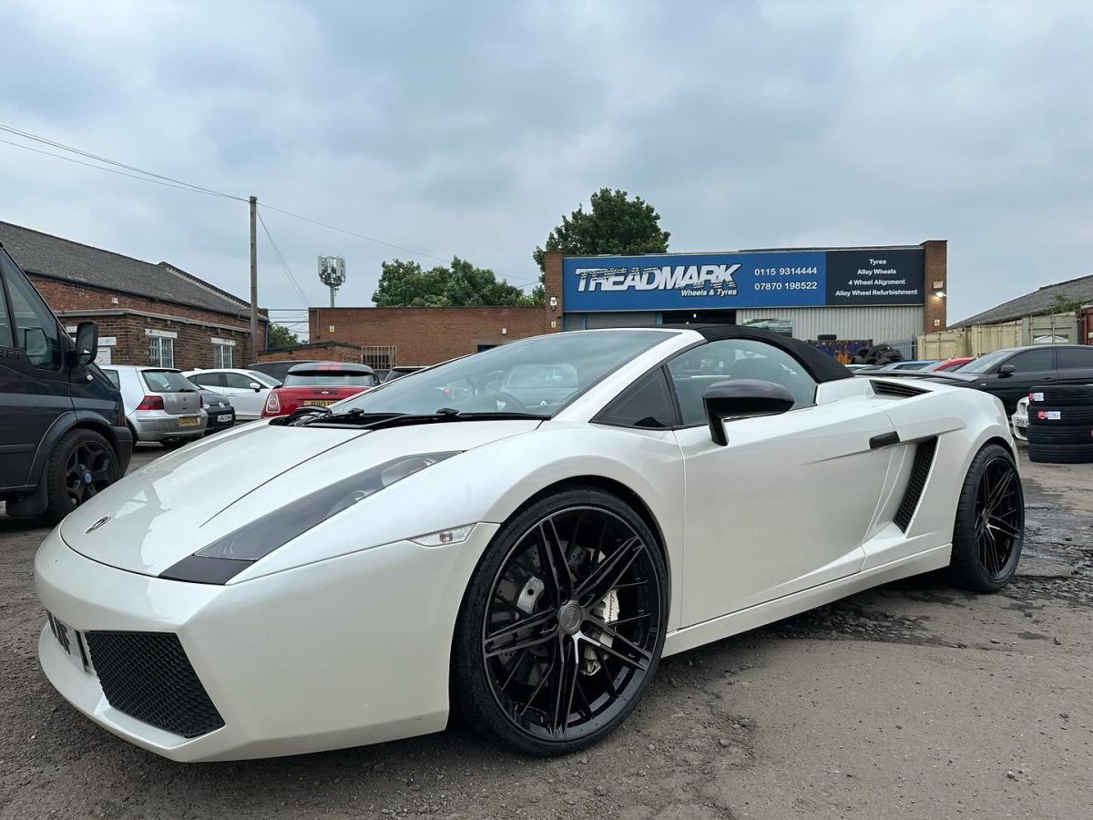 Lamborghini Gallardo Spyder Riviera RF4 Black Polished Dark Tint