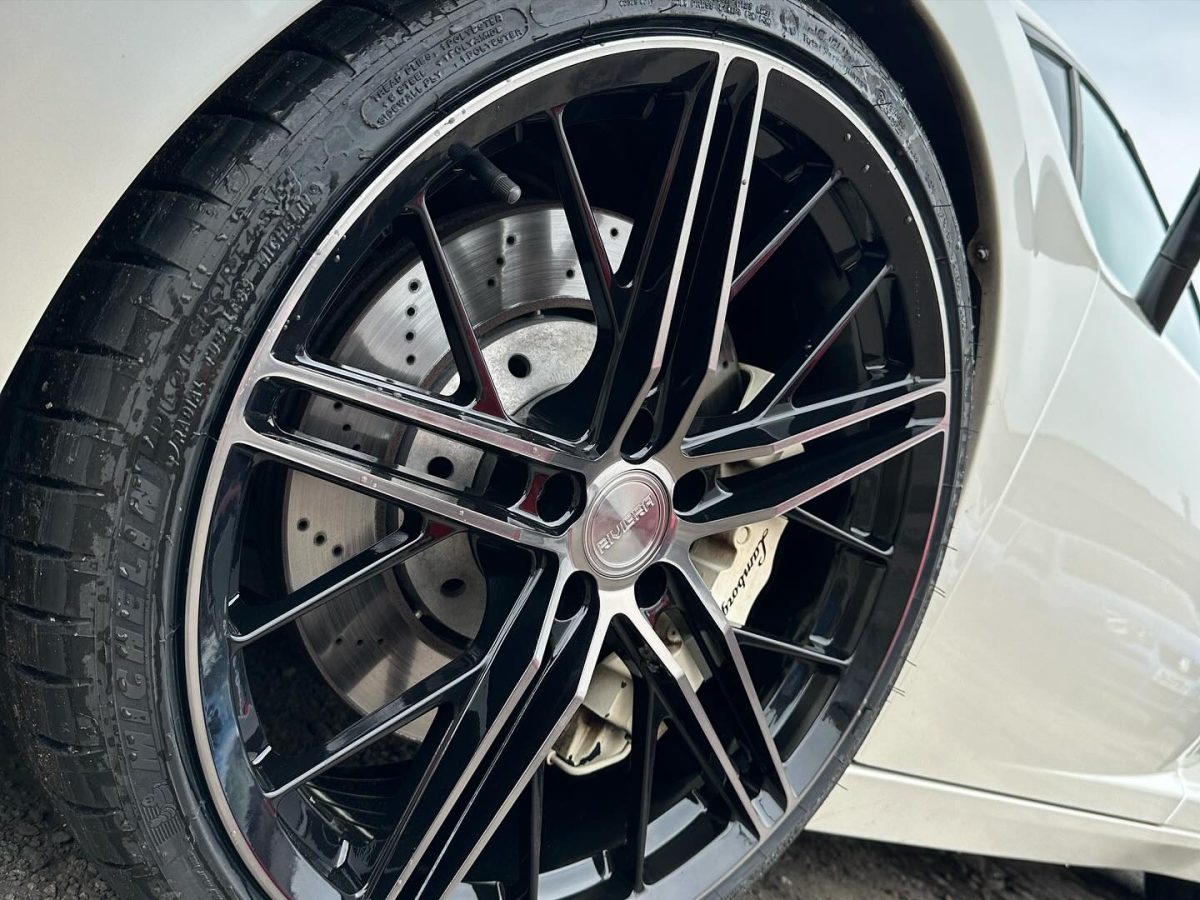 Lamborghini Gallardo Spyder Riviera RF4 Black Polished Dark Tint