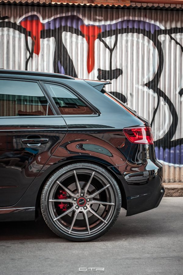 Audi RS3 8V Riviera RV193 CG