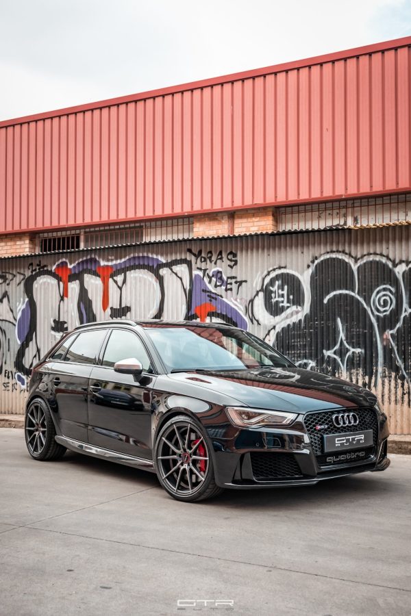 Audi RS3 8V Riviera RV193 CG