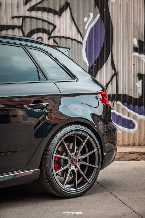 Audi RS3 8V Riviera RV193 CG