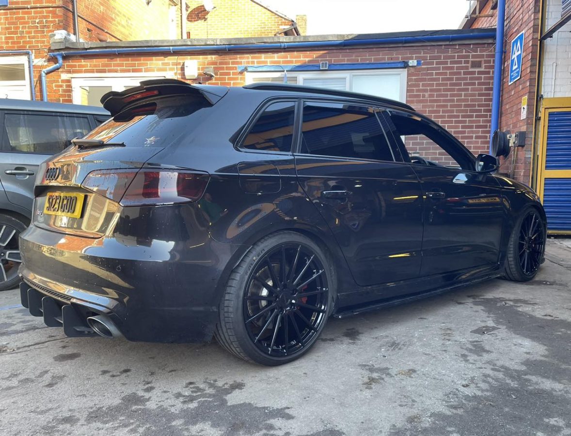 Audi RS3 8V Riviera RF105 GB