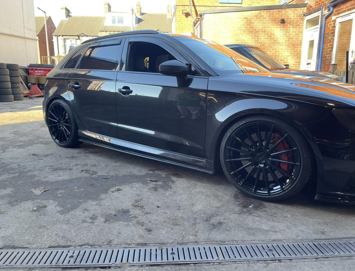 Audi RS3 8V Riviera RF105 GB