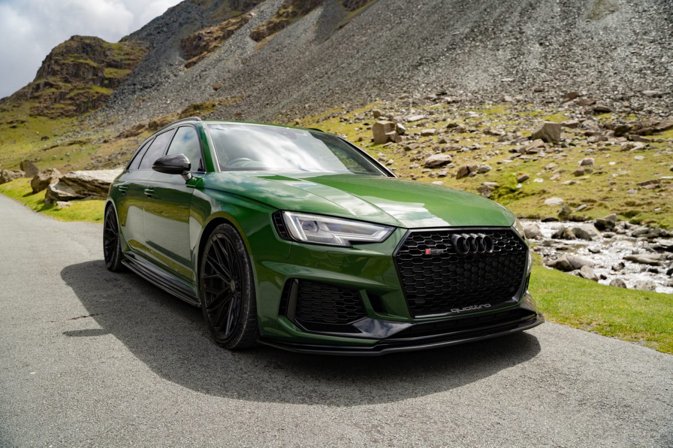 Audi-RS4-B9-Riviera-RF101-Flow-Formed-Alloy-Wheels