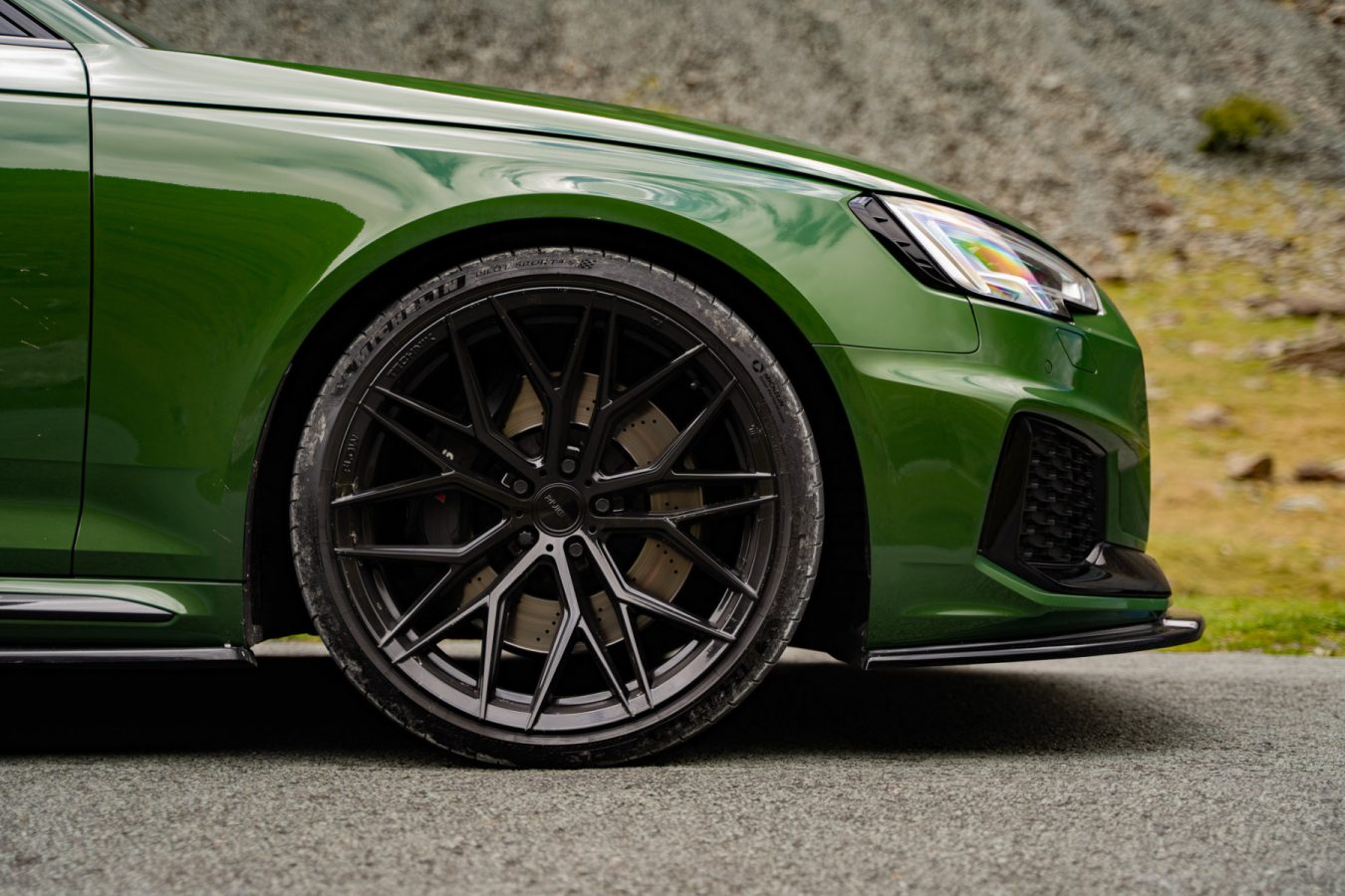 Audi-RS4-B9-Riviera-RF101-Flow-Formed-Alloy-Wheels