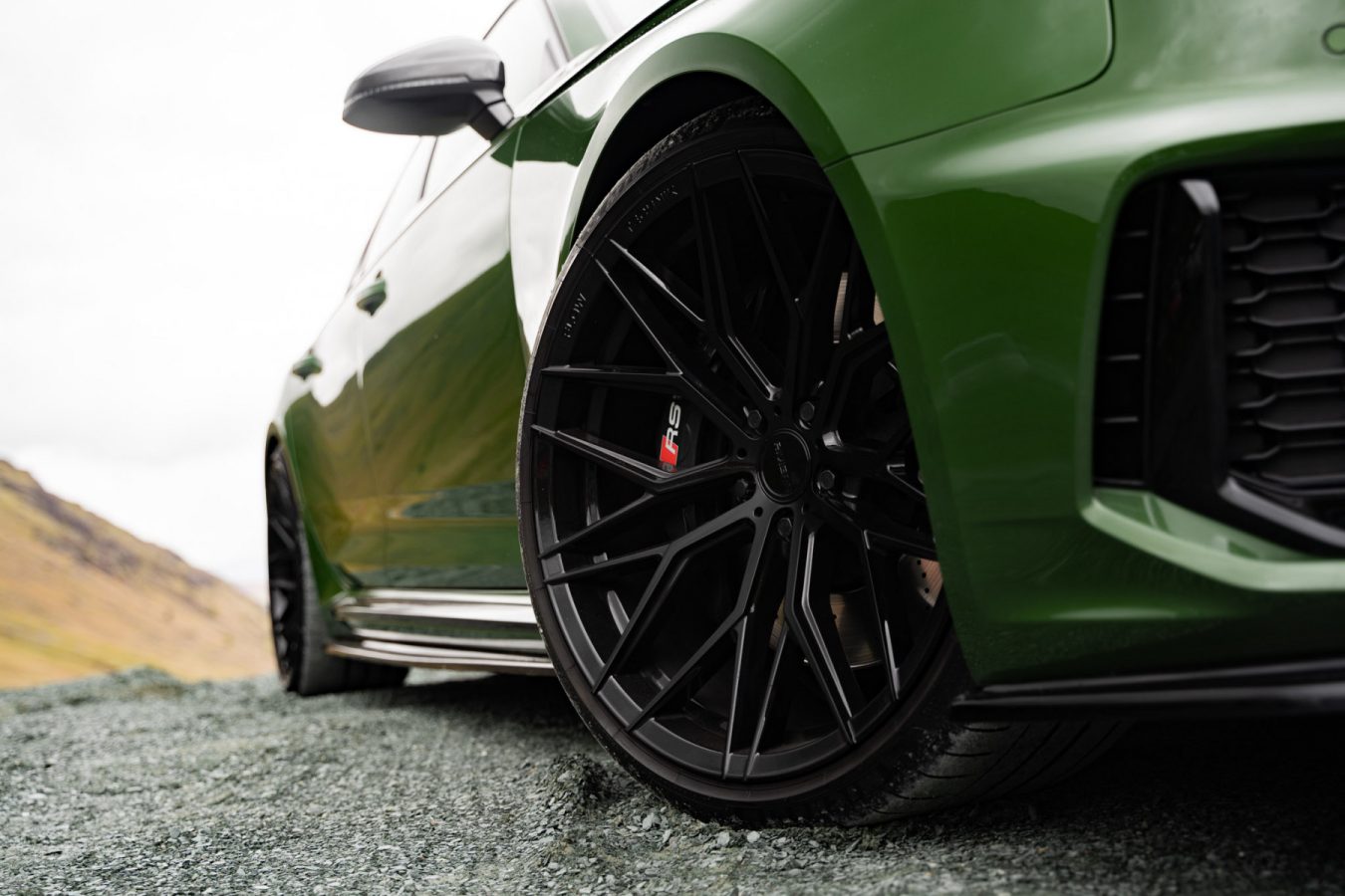 Audi-RS4-B9-Riviera-RF101-Flow-Formed-Alloy-Wheels