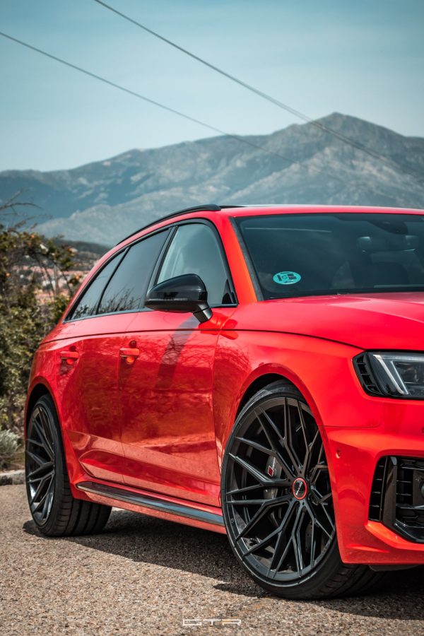 Audi RS4 B9 Riviera RF101 GB