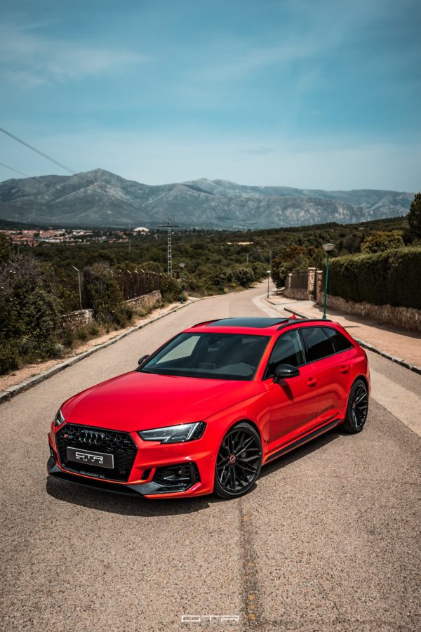 Audi RS4 B9 Riviera RF101 GB