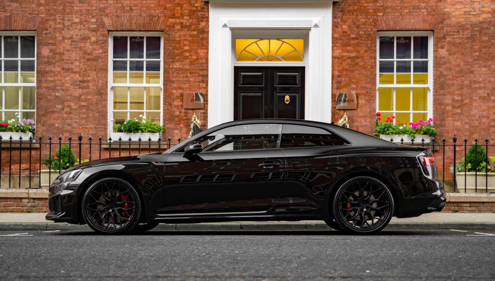 Audi-RS5-Riviera-RF108-Leeds-City-Centre