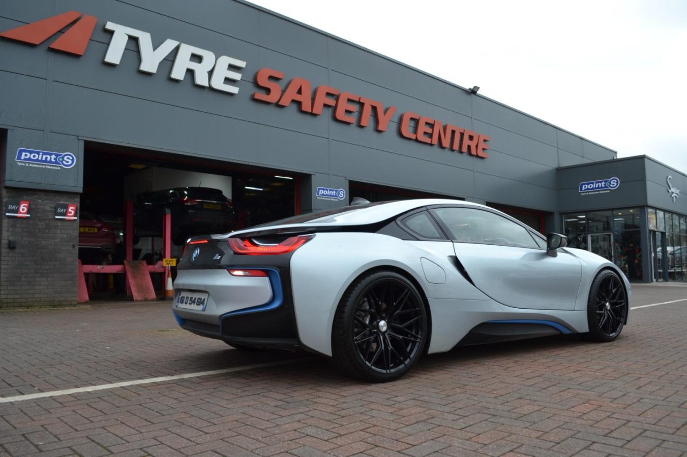 BMW i8 Riviera RF101 GB