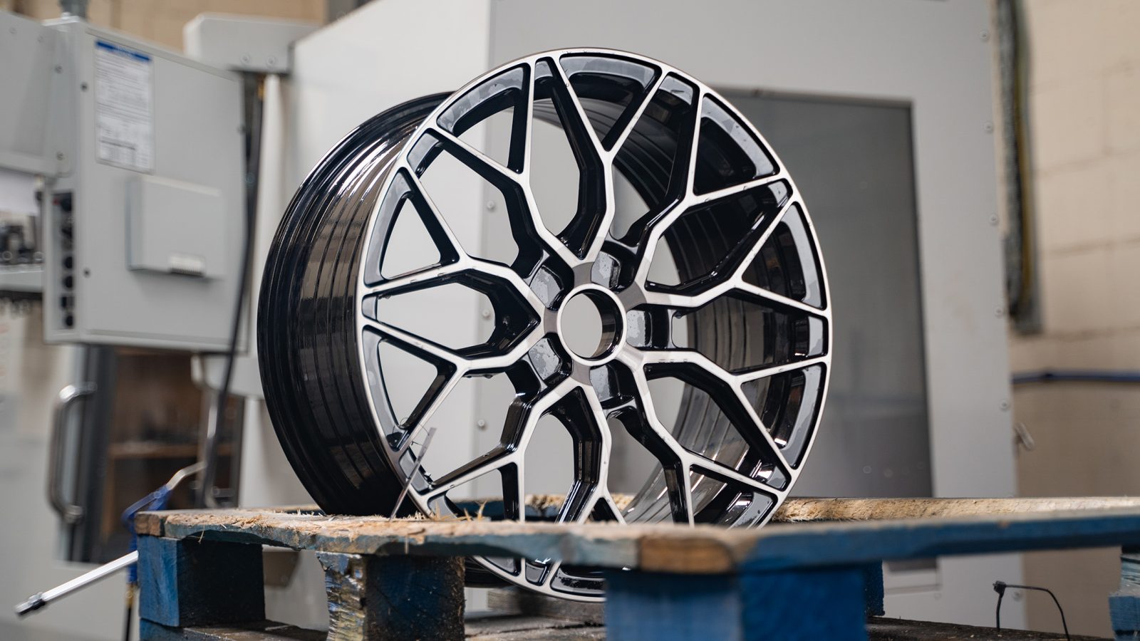 Custom PCD ET Made to Order Riviera Wheels RF108