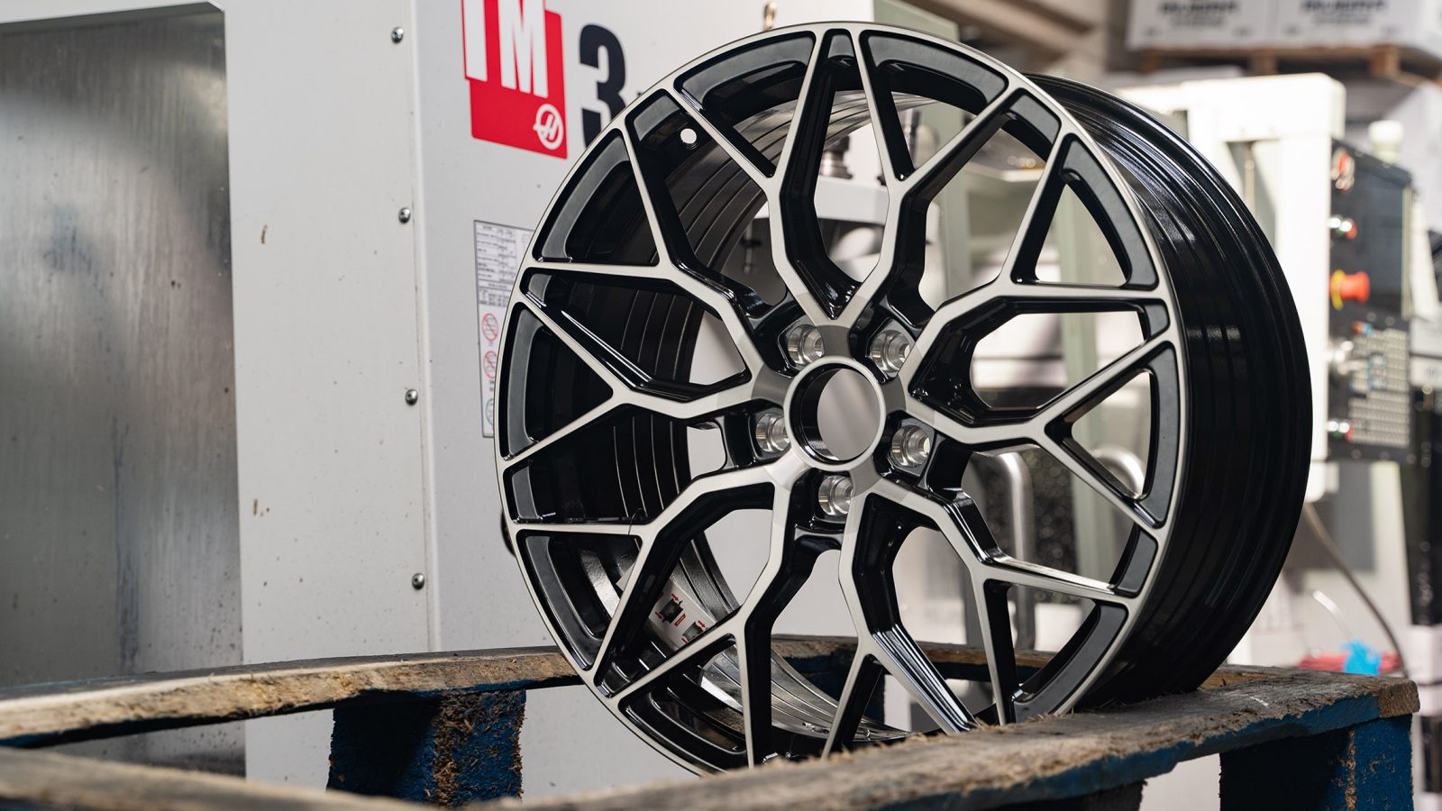 Custom PCD ET Made to Order Riviera Wheels RF108