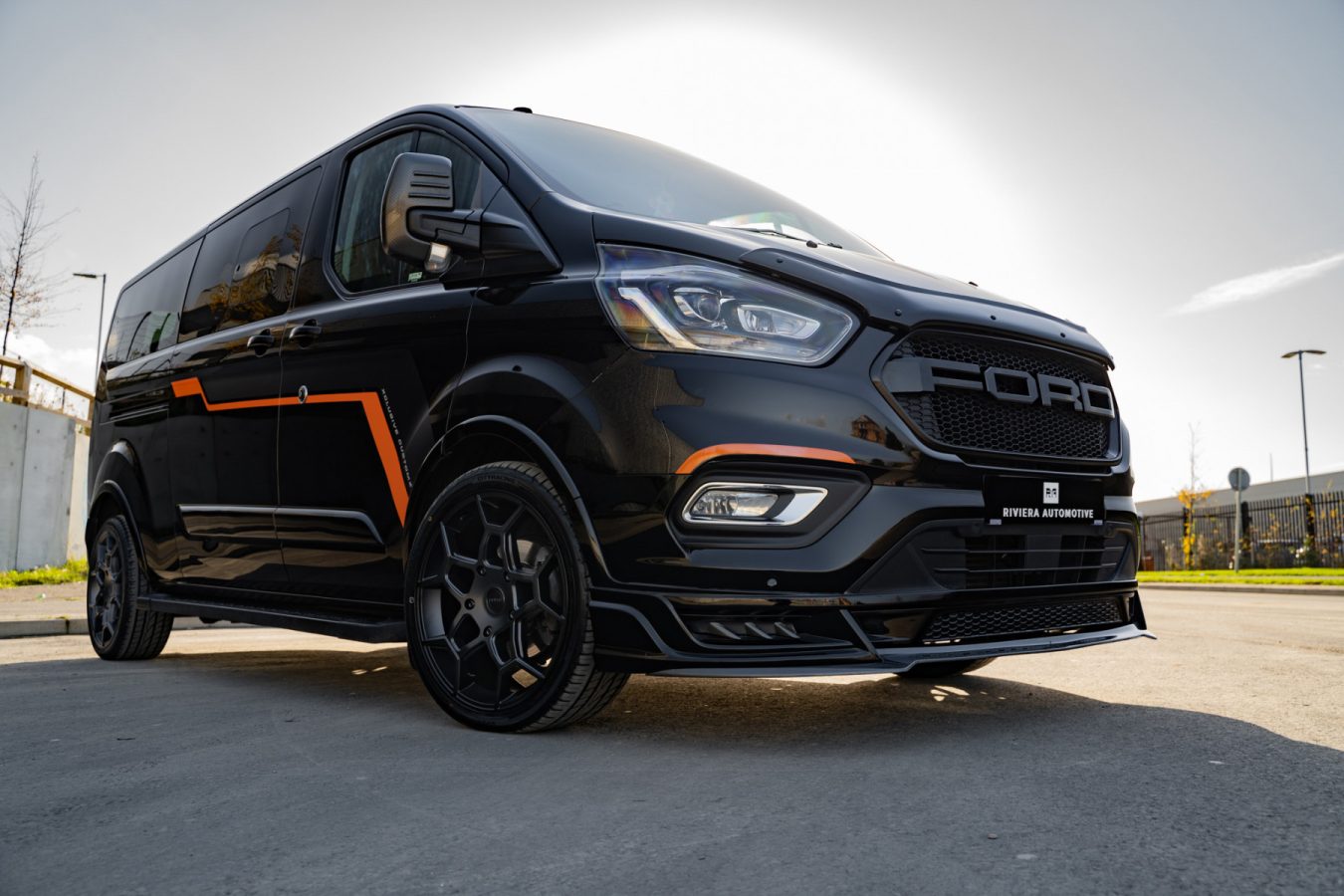 Ford-Transit-Custom-Riviera-RTR