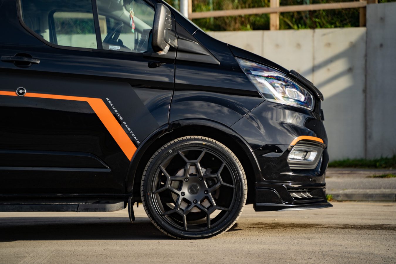 Ford-Transit-Custom-Riviera-RTR