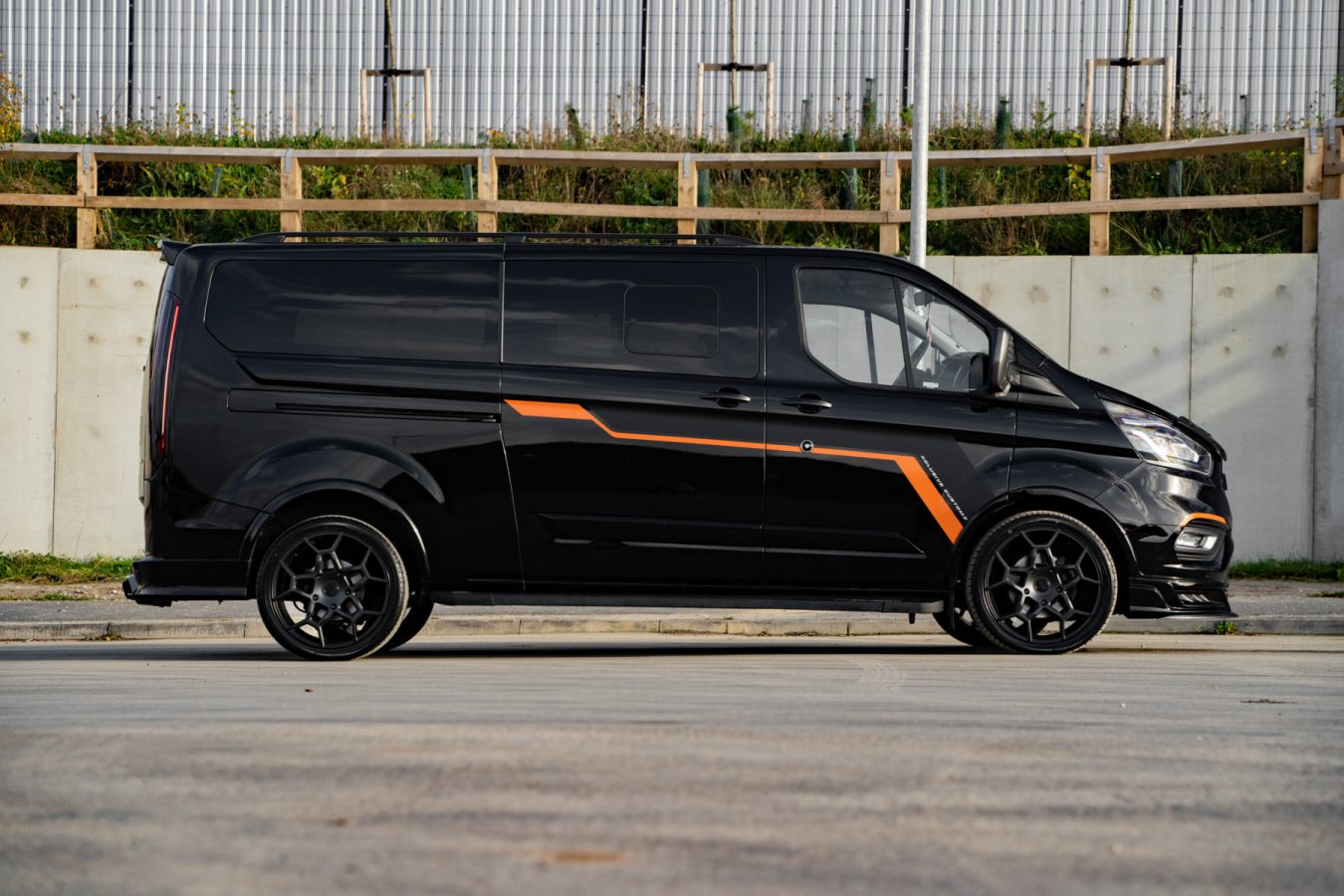 Ford-Transit-Custom-Riviera-RTR