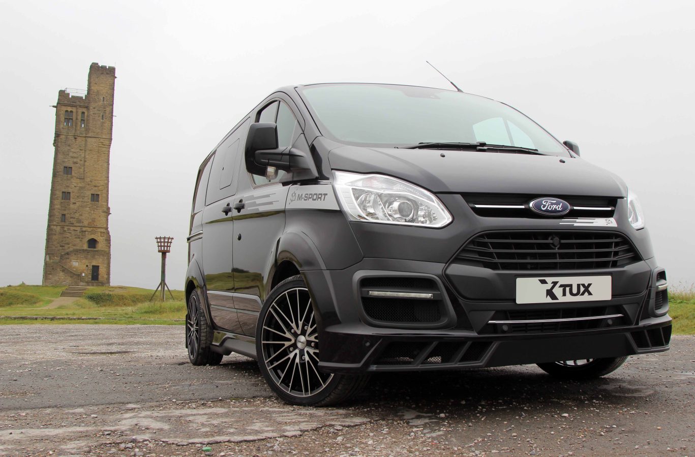 Ford Transit Custom Riviera RTS Black Polished