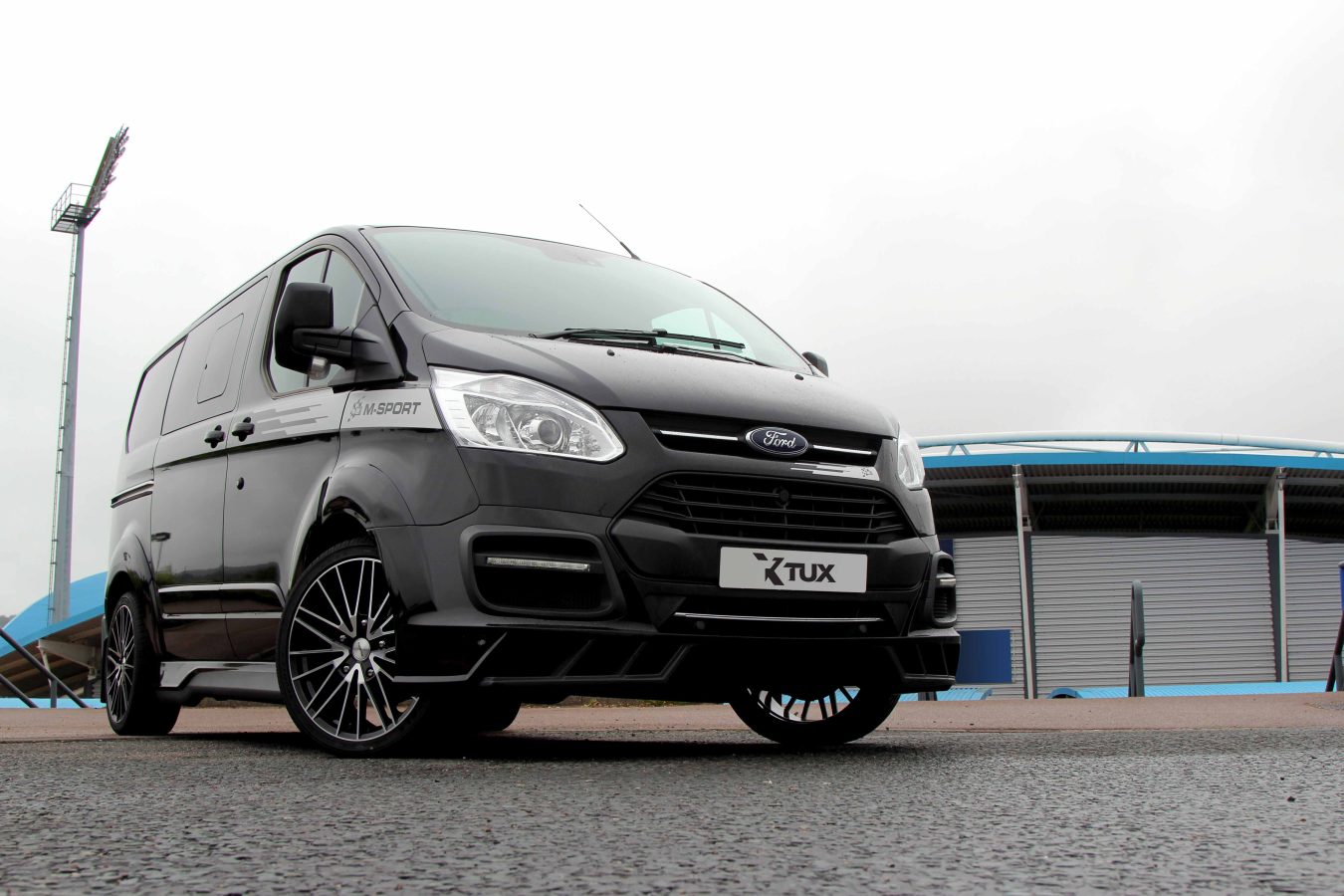 Ford Transit Custom Riviera RTS Black Polished