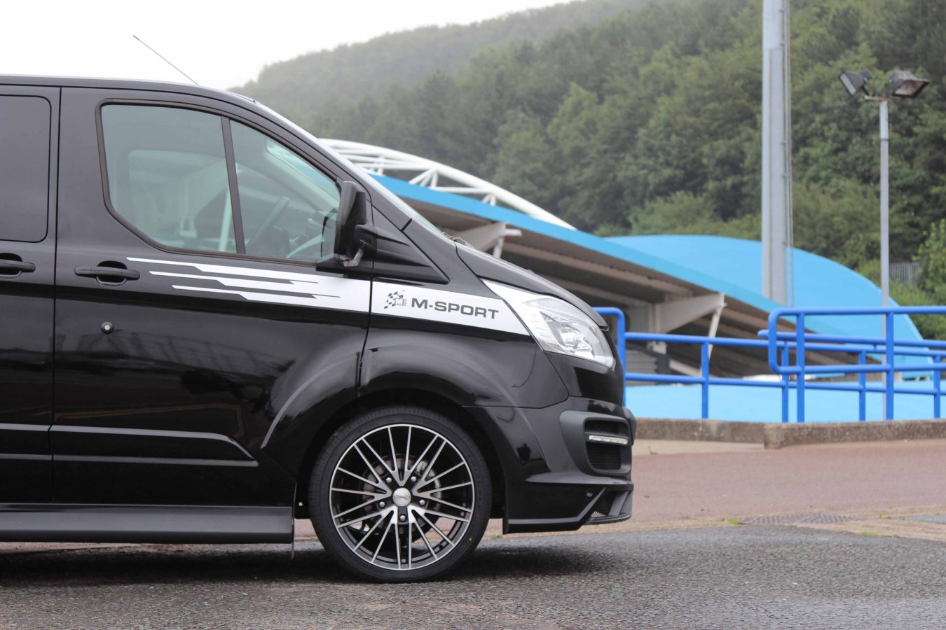 Ford Transit Custom Riviera RTS Black Polished