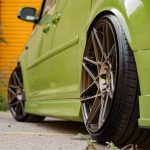 High-Rollers-Volkswagen-Caddy-Riviera-RF2-Hubolt-Wheels