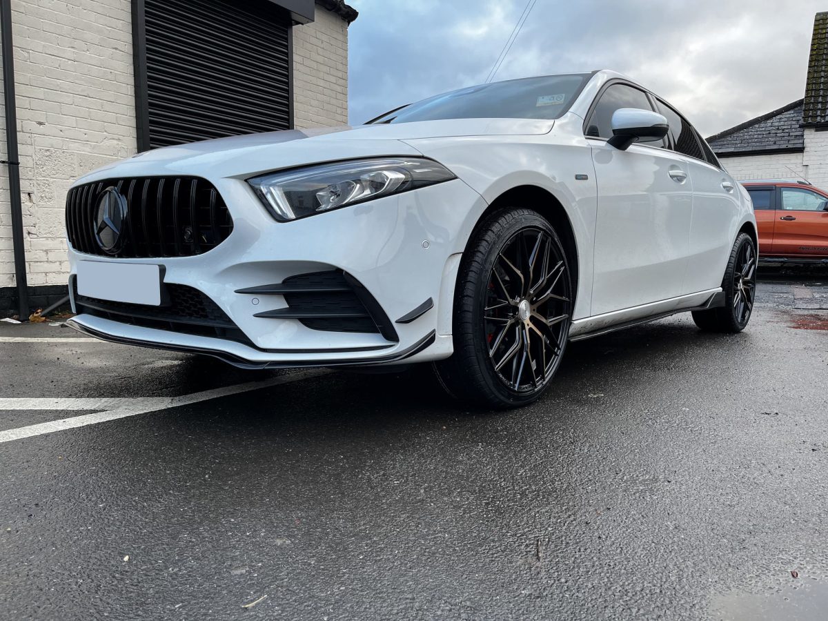 Mercedes A35 Saloon Riviera RF101 Bronze