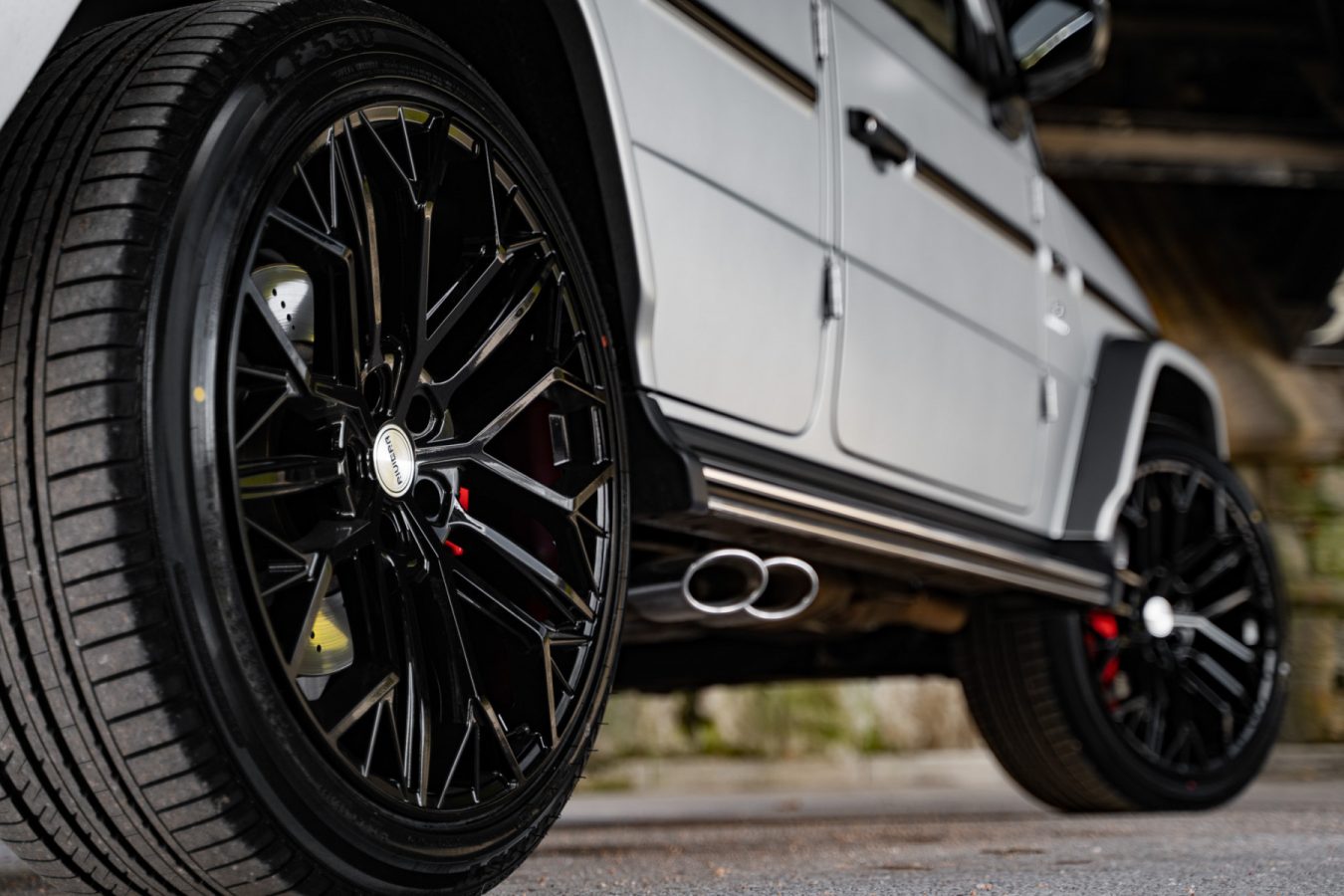 Mercedes-G63-Riviera-RV198