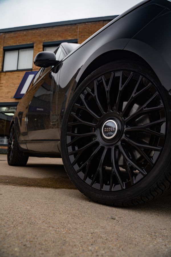 Range Rover Vogue L460 Riviera FG4 Gloss Black