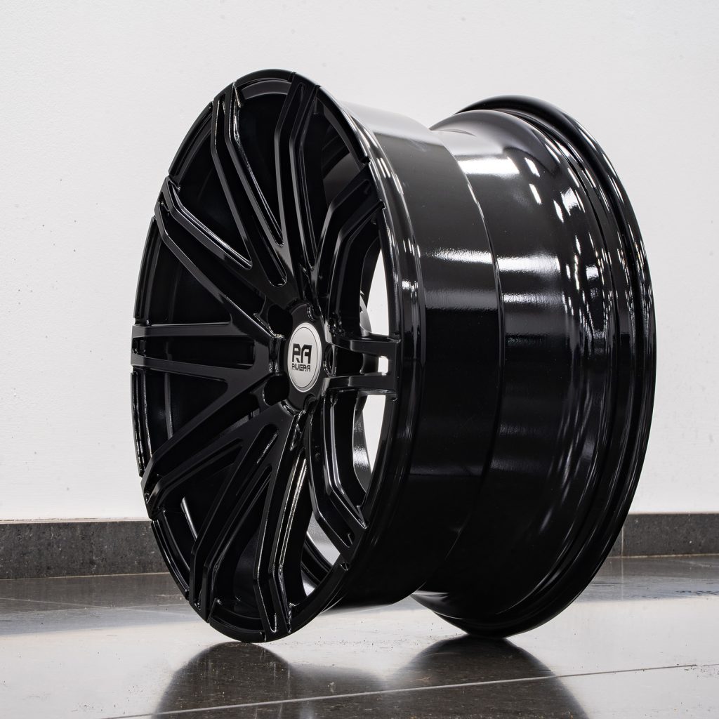 Riviera RV120 Gloss Black