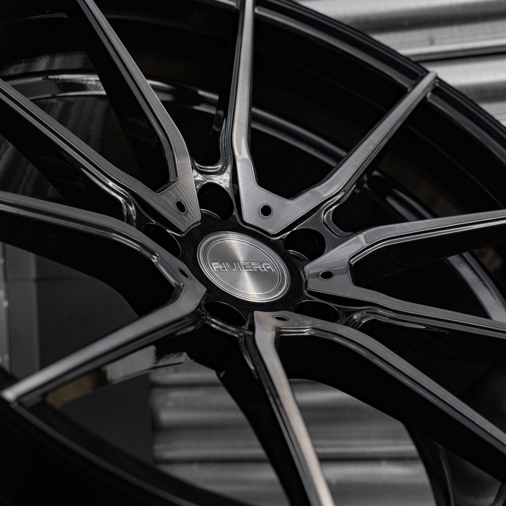 Riviera RV193 Black Polished Dark Tint