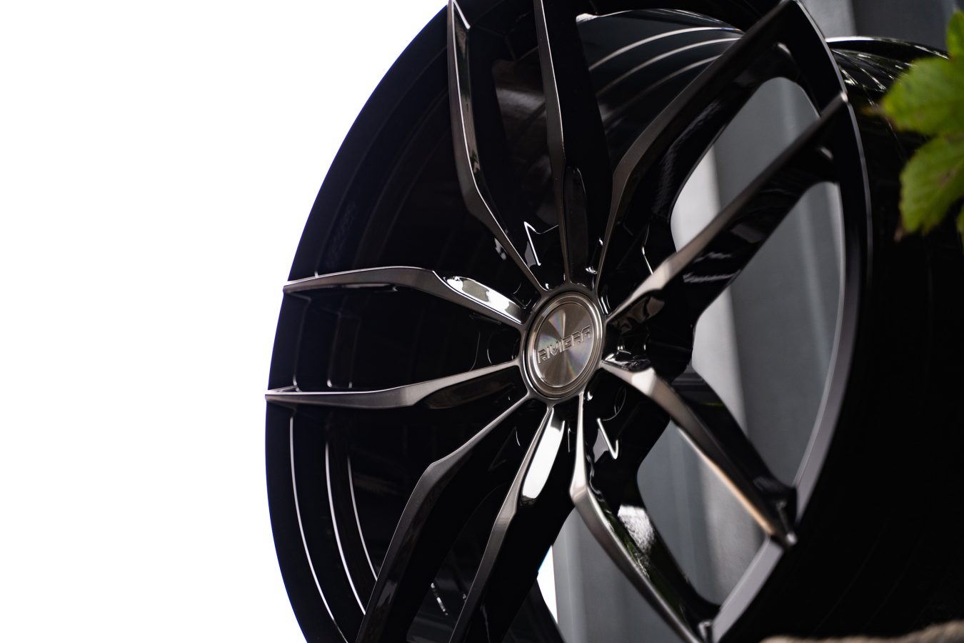 Riviera RV195 Black Polished Dark Tint