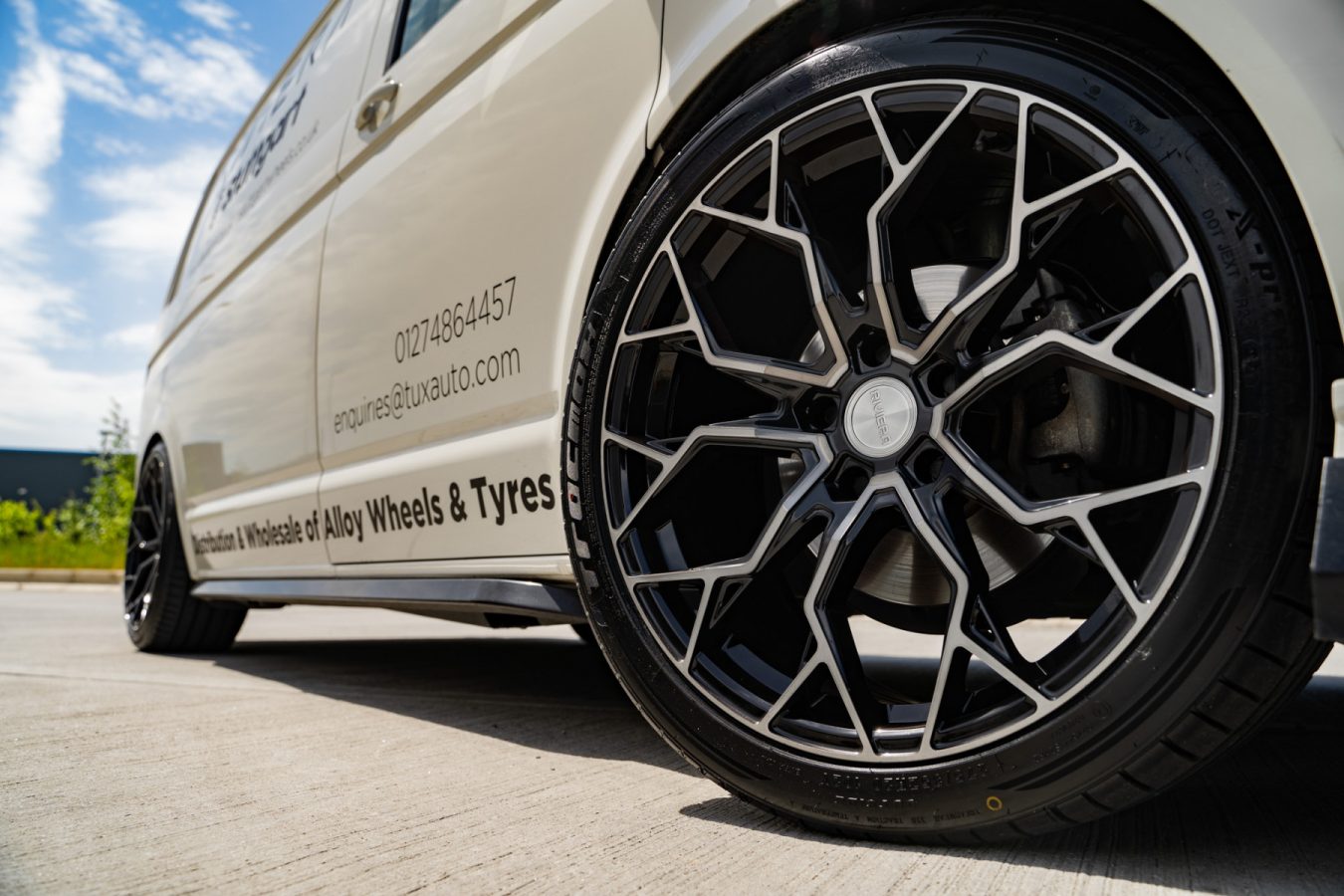 VW-Transporter-Riviera-RF5