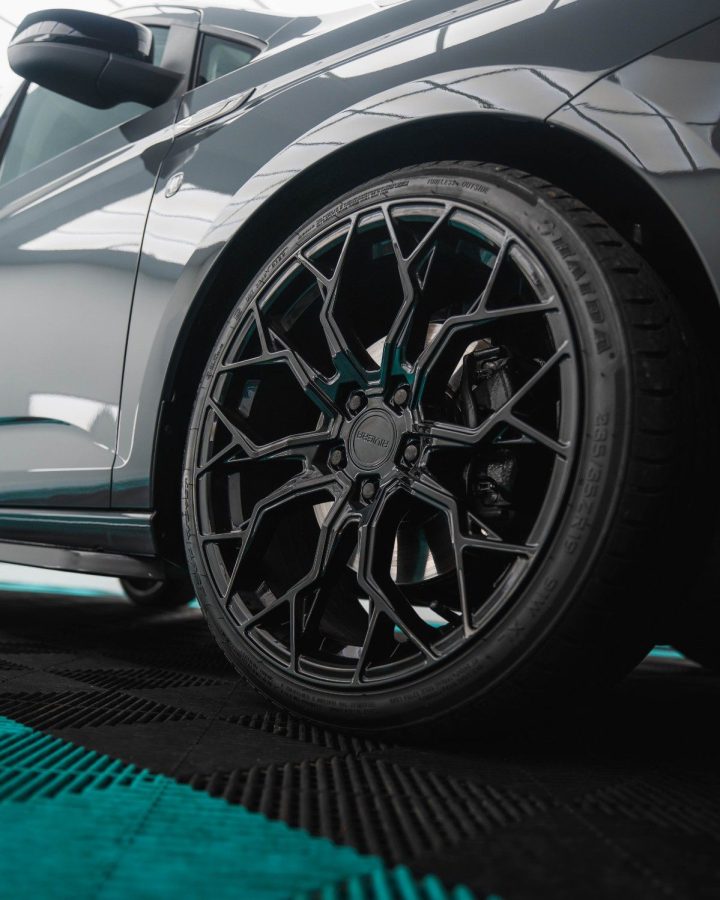 Volkswagen Caddy MK5 Riviera RF5 GB