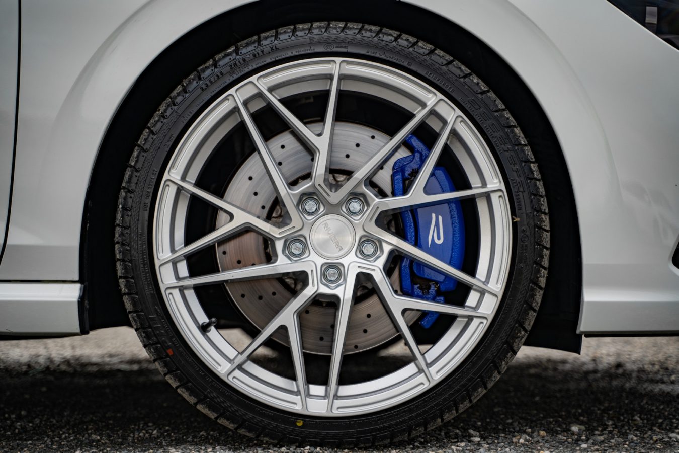 Volkswagen-Golf-R-mk8-Riviera-RF106-Flow-Formed-Alloy-Wheels
