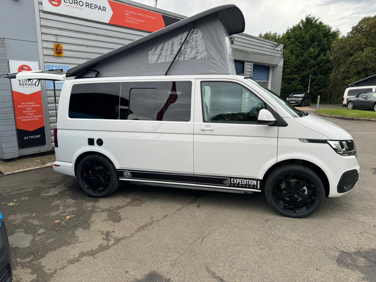 Volkswagen Transporter T6_1 Pop Top Riviera RTV Gloss Black