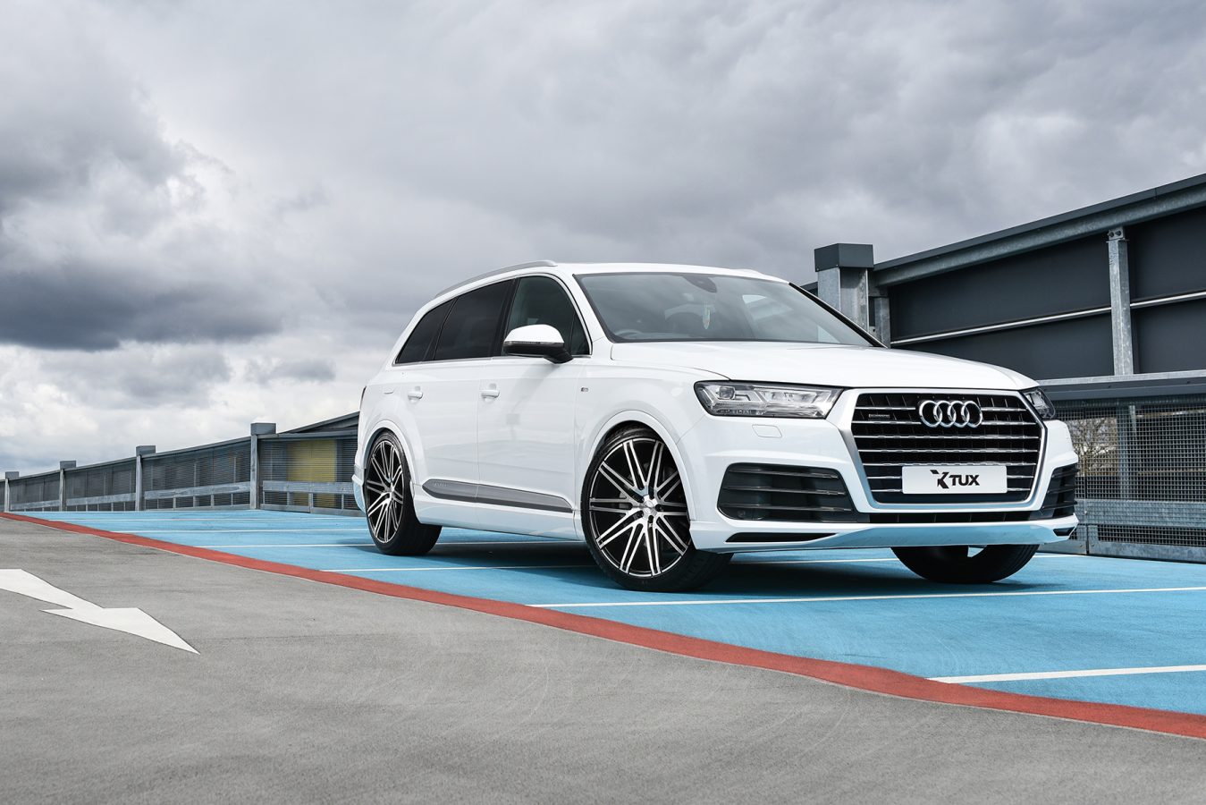 Audi Q7 Riviera RV120 Black Polished