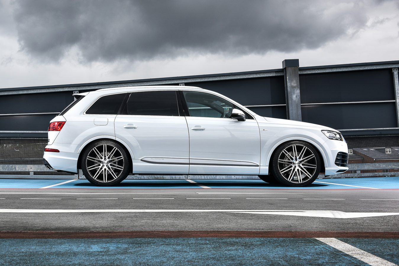 Audi Q7 Riviera RV120 Black Polished