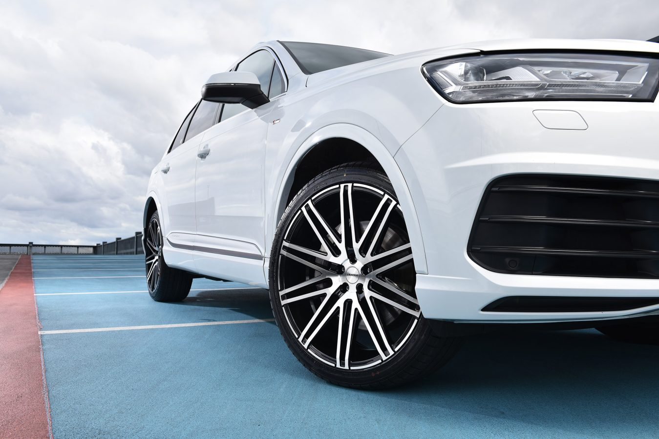 Audi Q7 Riviera RV120 Black Polished