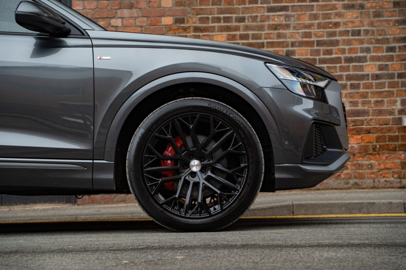 Audi-Q8-Riviera-RV198