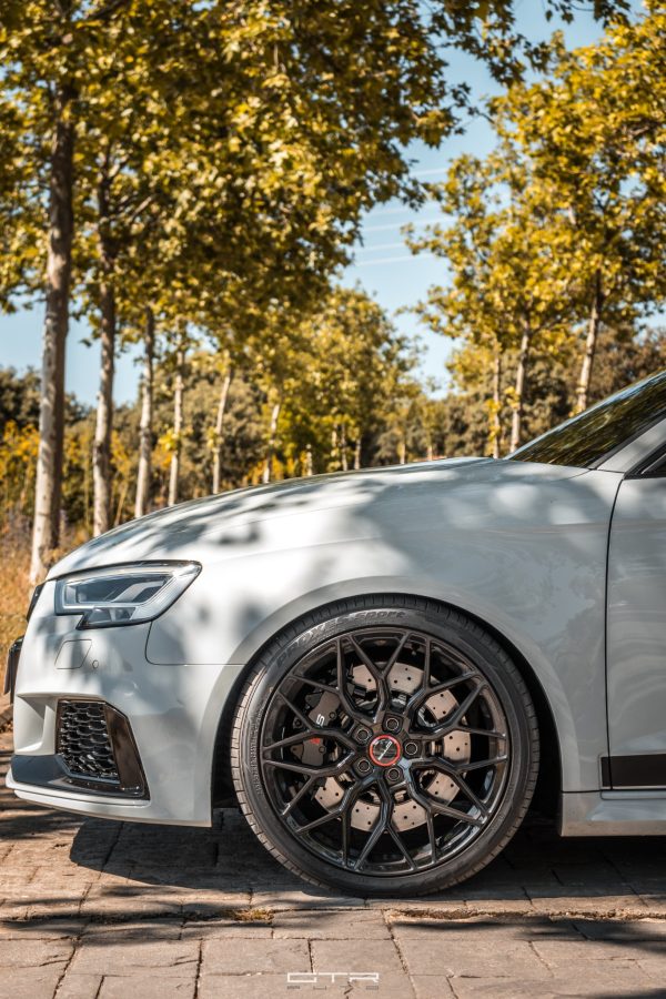 Audi RS3 8V Riviera RF108 GB