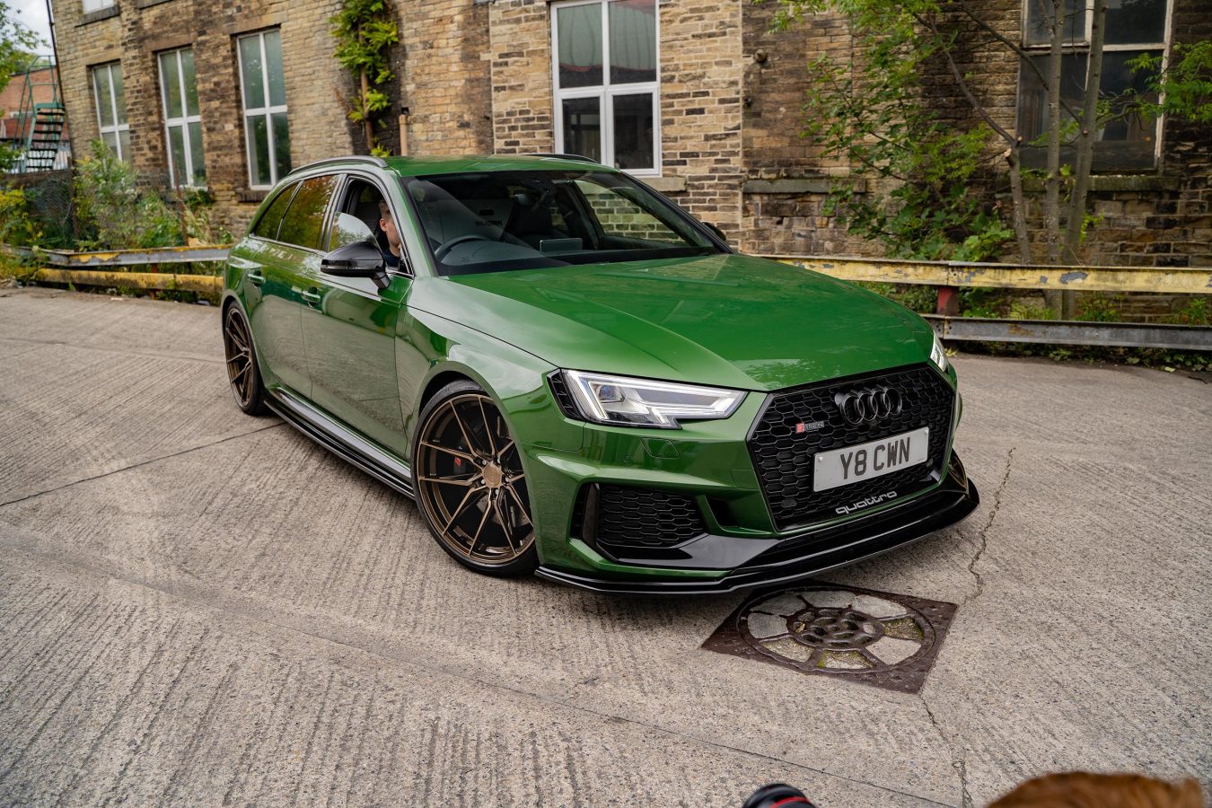 Audi RS4 B9 Riviera RF107
