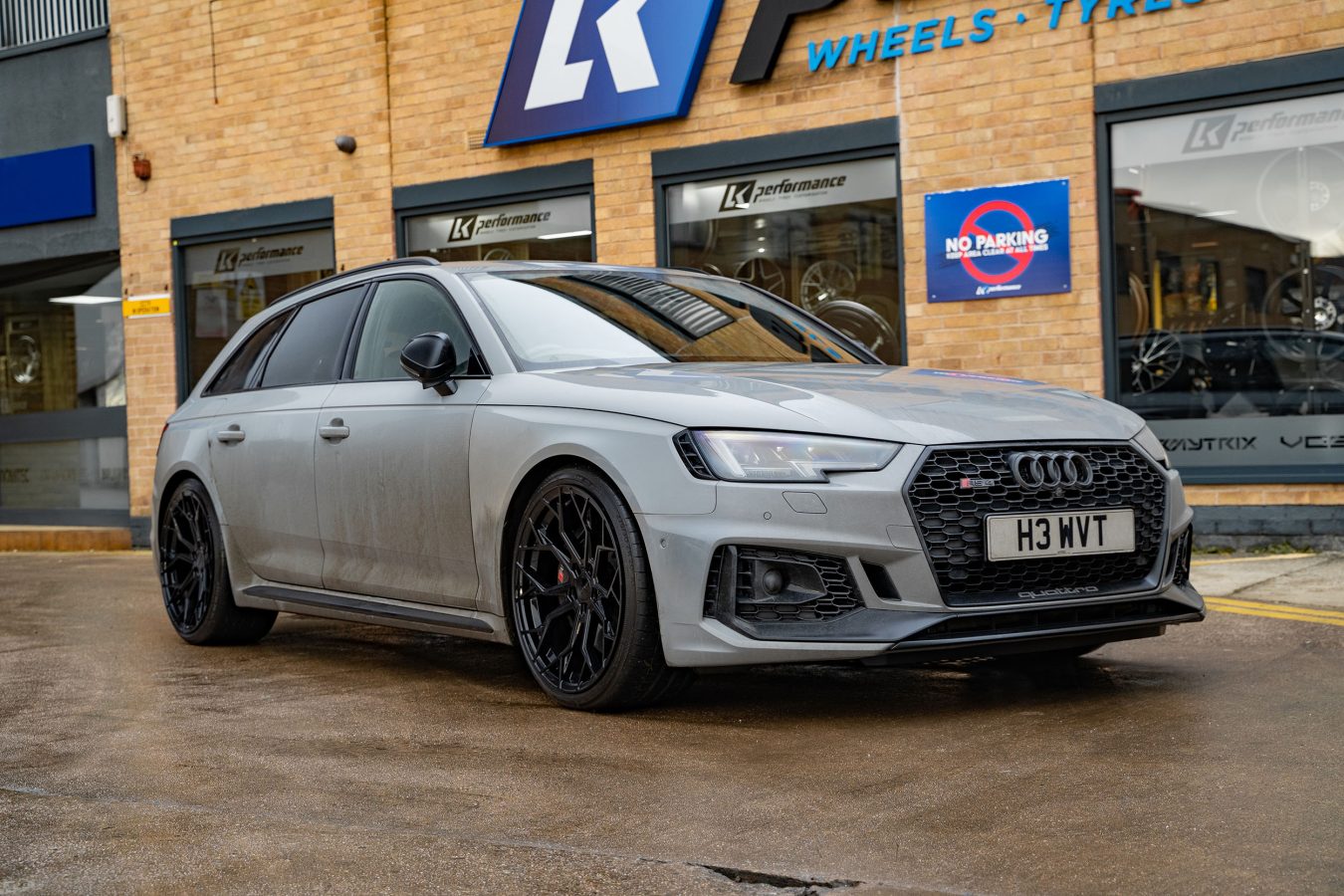 Audi RS4 Riviera RF5