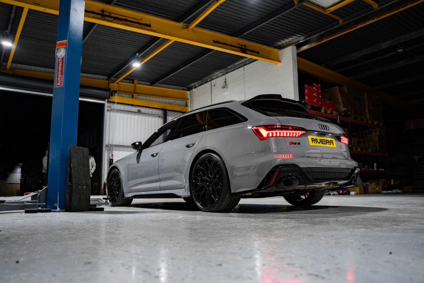 Audi RS6 C8 Riviera Rf108 Gloss Black CEUK