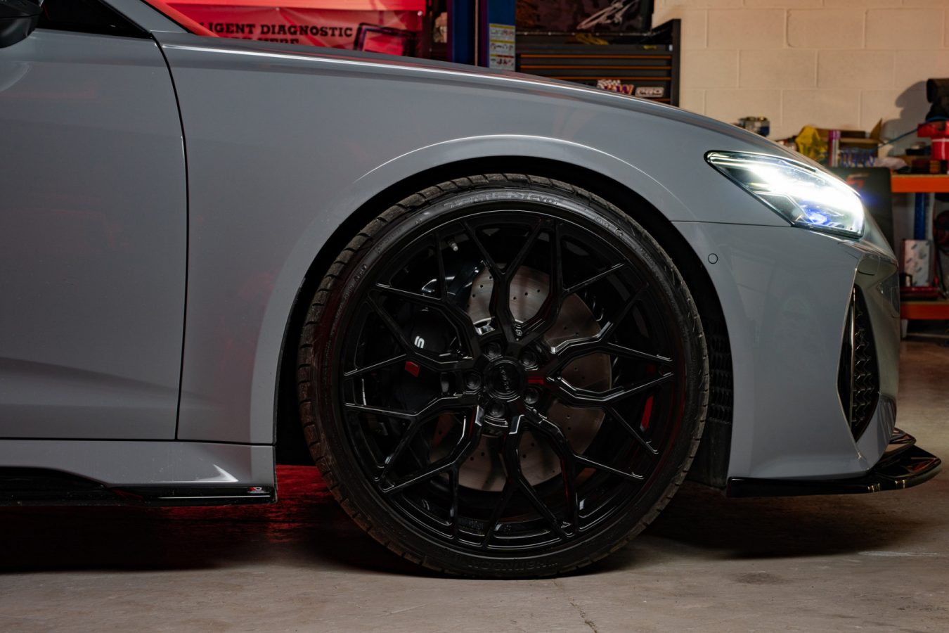 Audi RS6 C8 Riviera Rf108 Gloss Black CEUK
